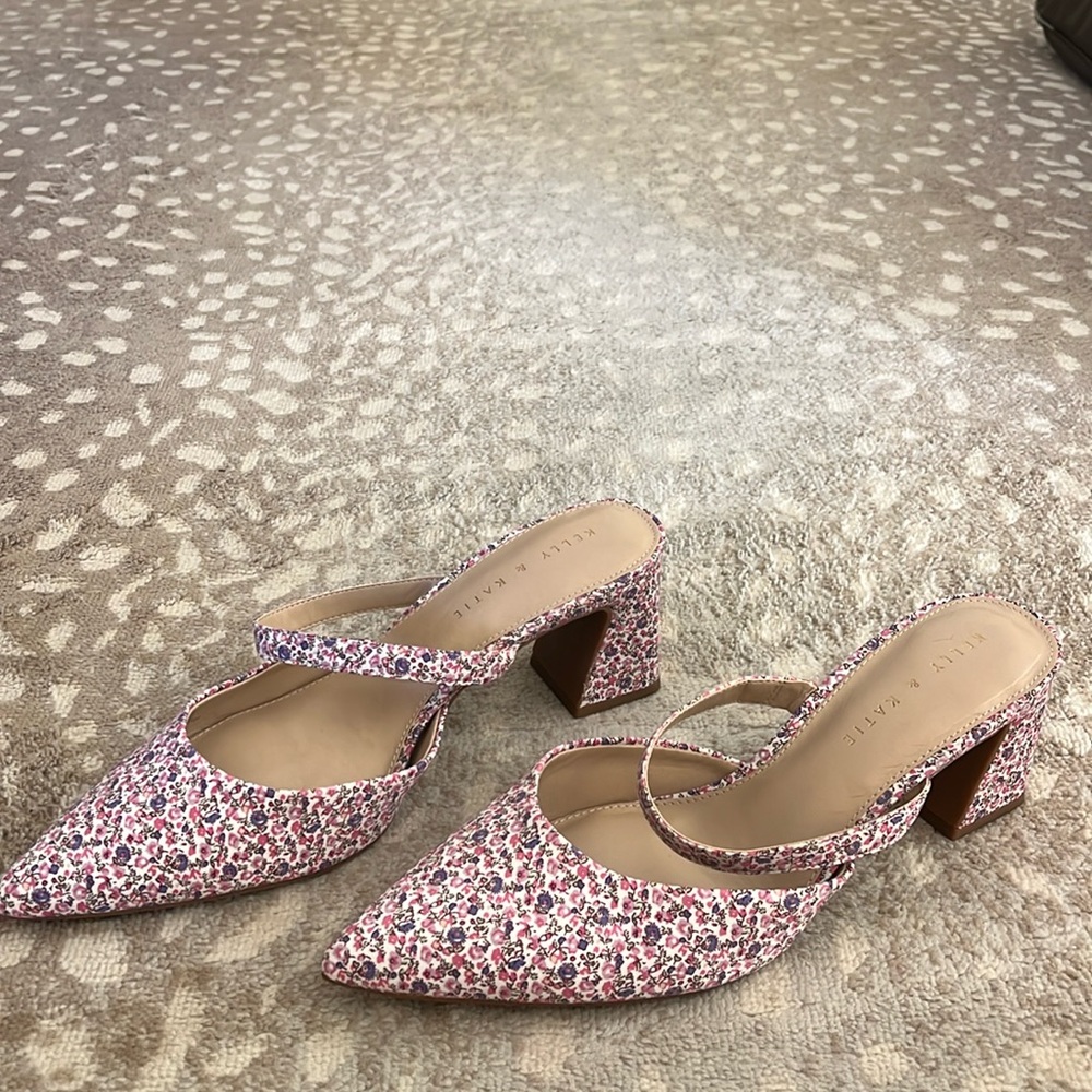 KELLY & Katie Kitten Heels